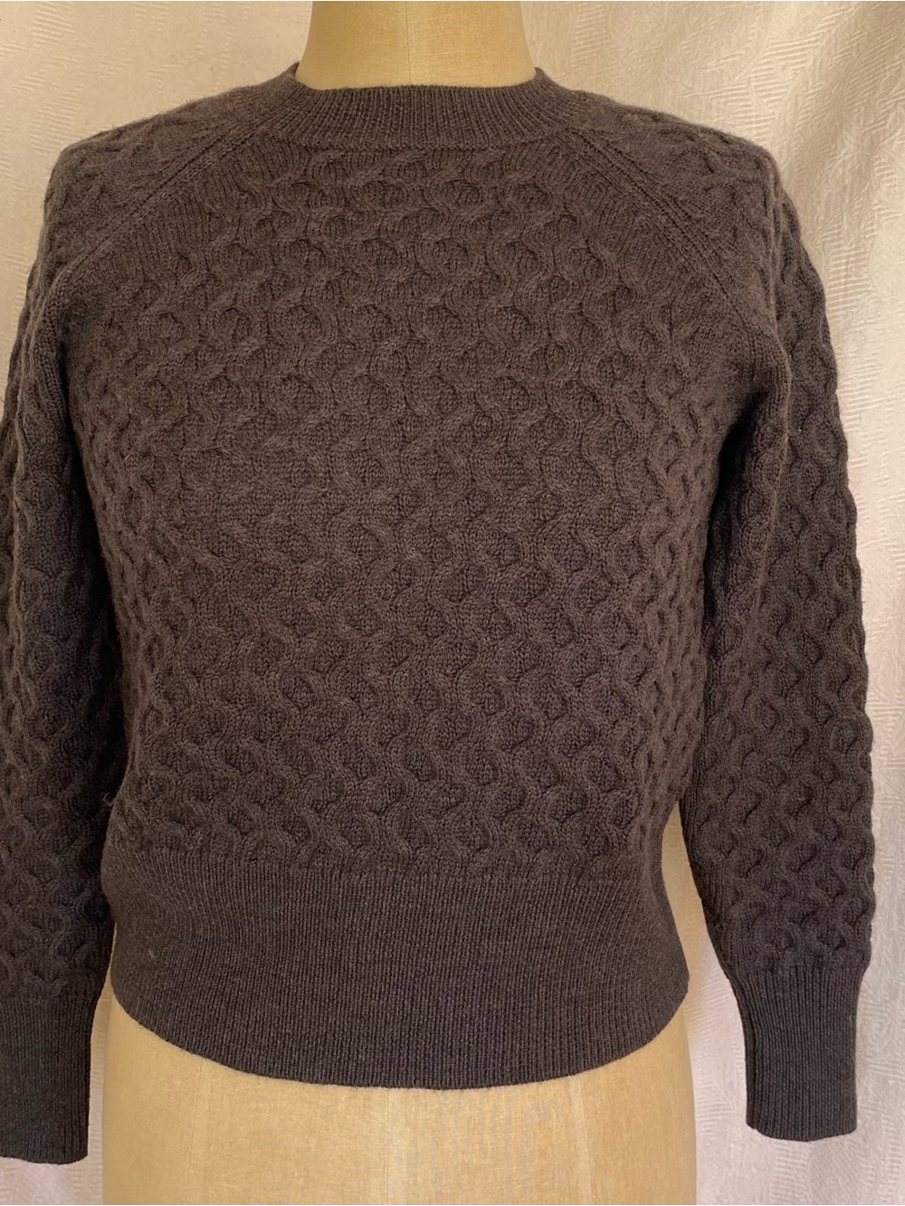 Wilfred Cable Soft Wool Crewneck Sweater in Charcoal Grey